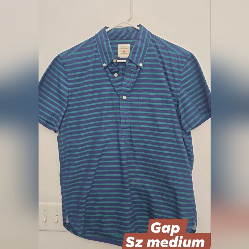 Gap mens shirt sz medium